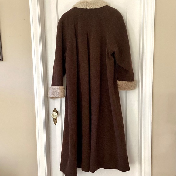 Vtg STEVE by Searle Brown Wool Trapeze Long Coat Faux Fur Collar & Cuffs Size 8 - Picture 14 of 15